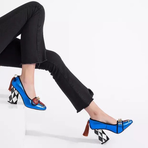 Saanvi Pumps - Picture 4 of 8